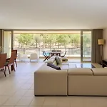 Herdade Dos Salgados By Pcferias Lägenhet